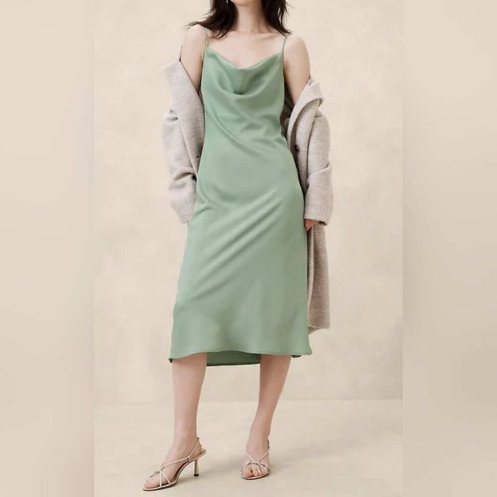 NWT Banana Republic Factory Strappy Slip Dress Size Petite Medium